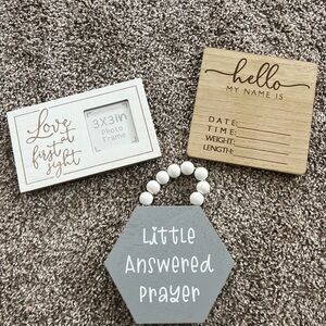 Wooden Baby Announcement Set